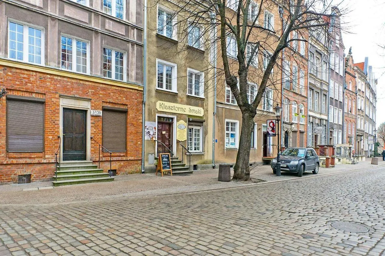 Green Spirit In The Heart Of Old Town Danzig Apartment